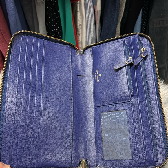 Wallet. - Picture 5 of 5